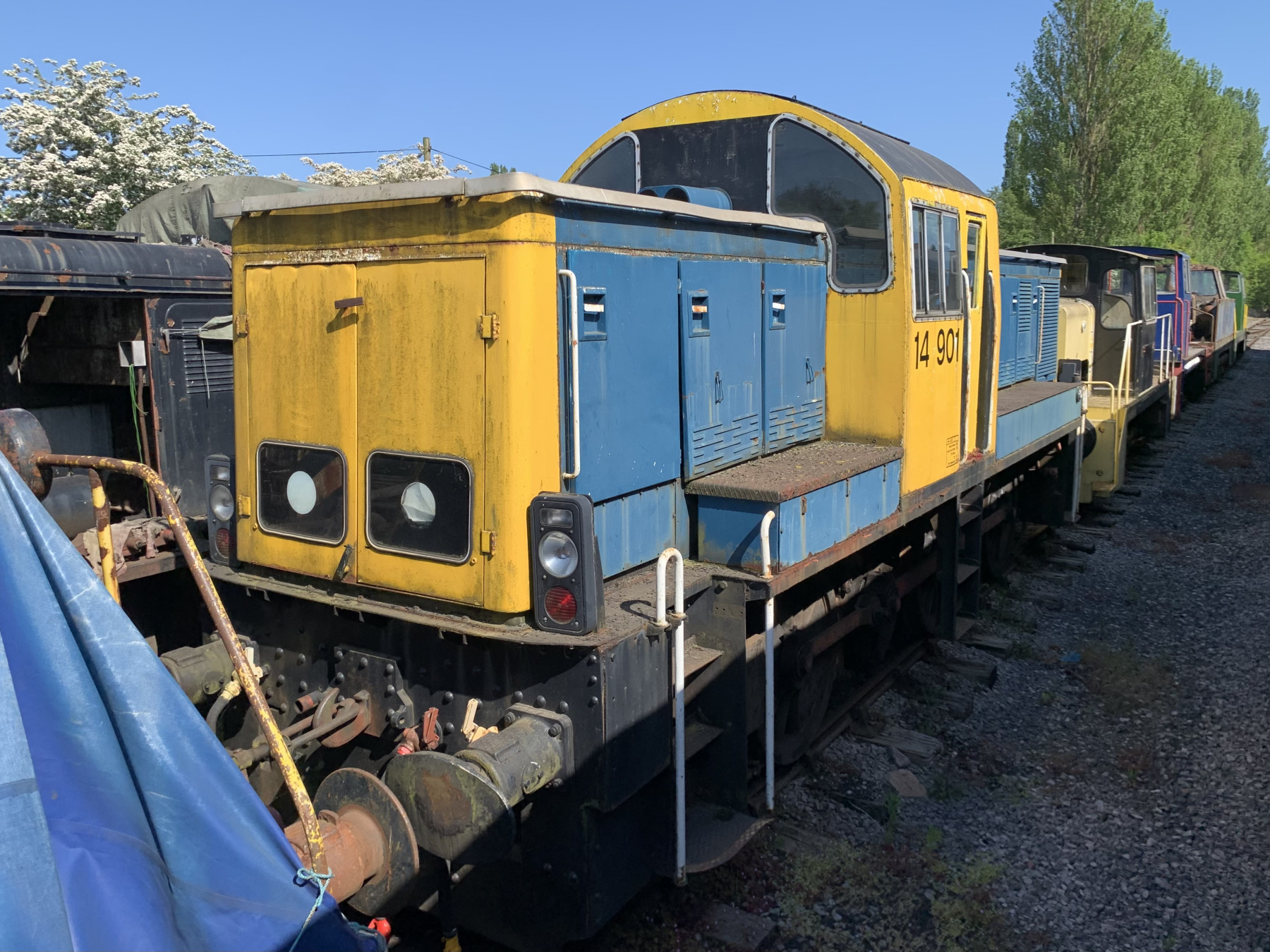 Photo of 14901 at Andrew Briddon Locos, Darley Dale — trainlogger