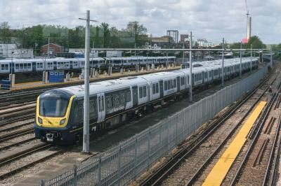photo of 701028 at Clapham Junction