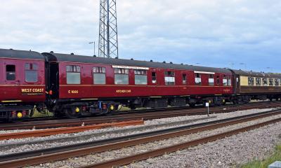 1666 coach at Havant. &copy; Bestieboy