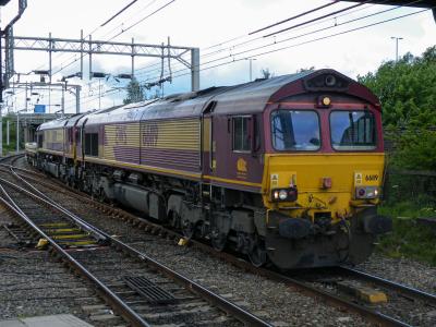 66119 at Bescot. &copy; llamafish