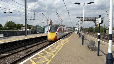 801207 at Newark North Gate. &copy; Luivery