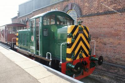 D2996 at Barrow Hill. &copy; Gary37401