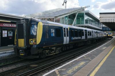photo of 450116 at Clapham Junction
