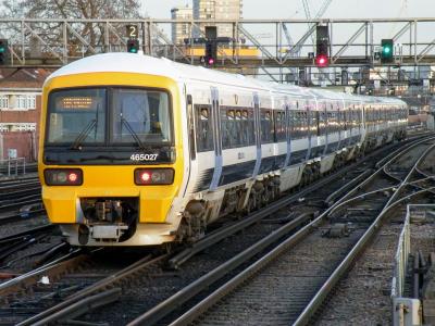 465027 at London Bridge. &copy; llamafish