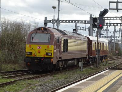67021 at Didcot Parkway. &copy; Western Campaigner