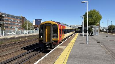 158880 at Eastleigh. &copy; Luivery