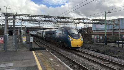 390042 at Nuneaton. &copy; Luivery