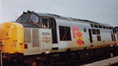 37674 at Laira T&RSMD. &copy; Davejones12