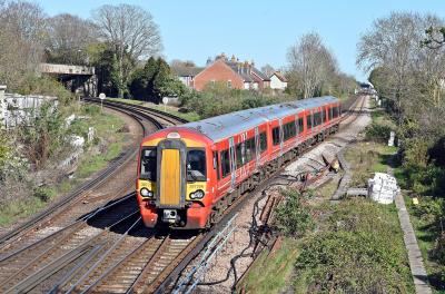 photo of 387206 at Havant