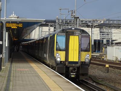 458409 at Reading. &copy; Western Campaigner