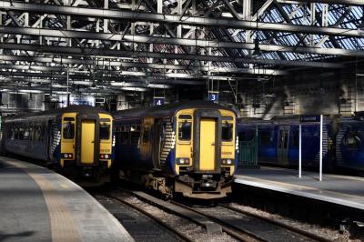 photo of 156506,156510 at Glasgow Central
