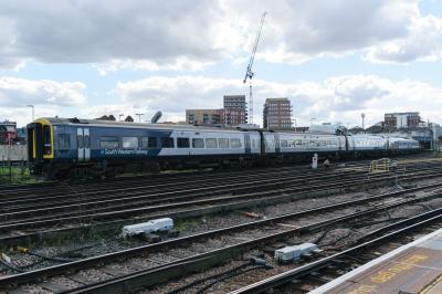 159003 at Clapham Junction. &copy; llamafish