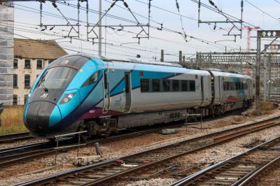 802217 at Leeds. &copy; South Coast Trainspotter