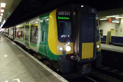 350231 at Birmingham New Street. &copy; linuxyeti