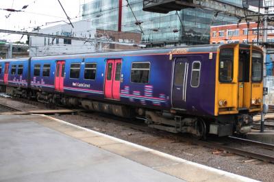 313038 at London Kings Cross. &copy; linuxyeti