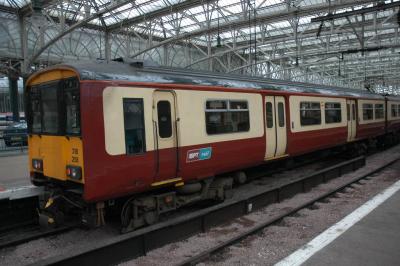318258 at Glasgow Central. &copy; Byron5574
