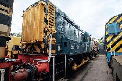 photo of 08830 at Wishaw - Railway Support Services