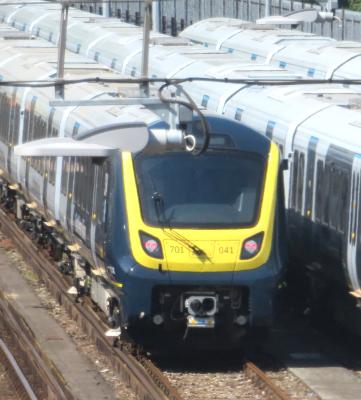 701041 at Clapham Junction. &copy; Geoff