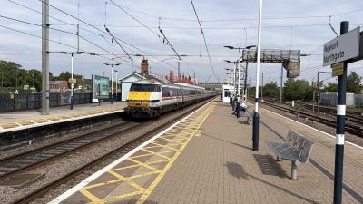 82225 at Newark North Gate. &copy; Luivery