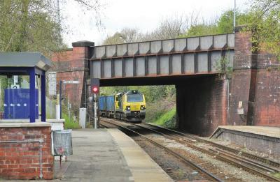 70004 at Greenbank. &copy; stevexos