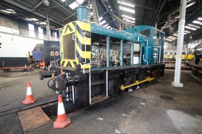 03066 at Barrow Hill. &copy; trainlogger