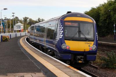 170433 at Cupar. &copy; South Coast Trainspotter