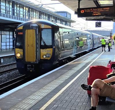 375922 at Ashford International. &copy; Geoff