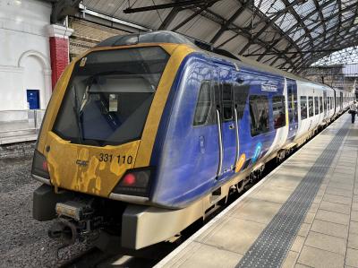 331110 at Liverpool Lime Street. &copy; BigKev