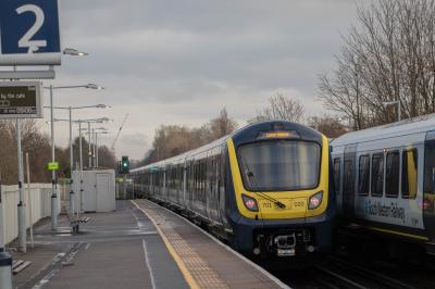 701020 at Earlsfield. &copy; Zain