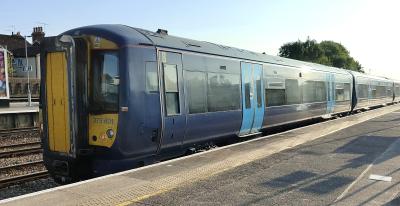 375601 at Tonbridge. &copy; Geoff