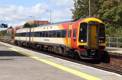 158881 at Basingstoke. &copy; railwork