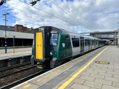 photo of 350105 at Stafford