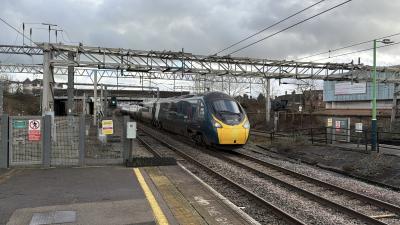390005 at Nuneaton. &copy; Luivery