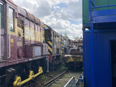 09002 at Barrow Hill. &copy; al66class59