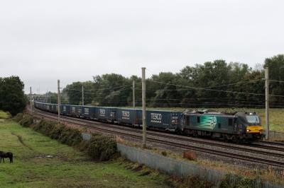 88009 at Winwick. &copy; stevexos