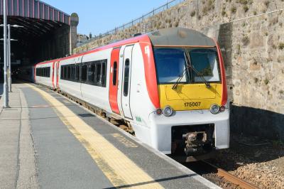 175007 at Penzance. &copy; llamafish