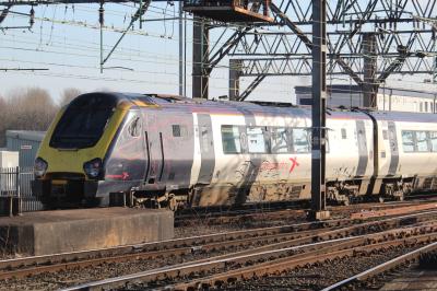 221115 at Manchester Piccadilly. &copy; ConnorsRailPhotography
