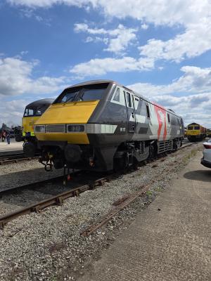 91117 at Derby - The Greatest Gathering 2025. &copy; MikeMOL