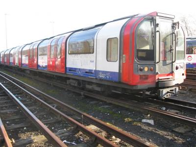 LU91049 at Loughton (LU). &copy; Byron5574