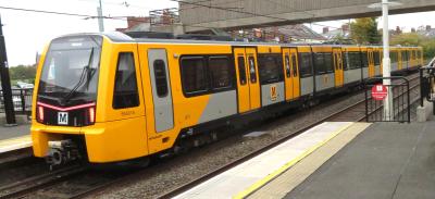 555015 at West Jesmond (Tyne & Wear Metro). &copy; Geoff