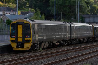 158749 at Totnes. &copy; Harry Bennellick
