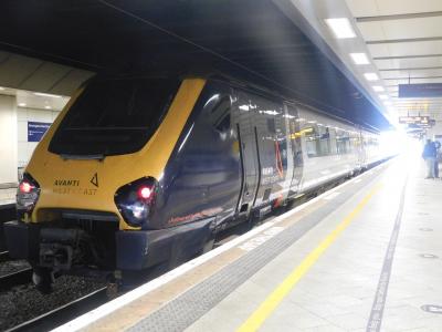 221115 at Birmingham New Street. &copy; Trainman5862