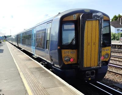 375901 at Tonbridge. &copy; Geoff