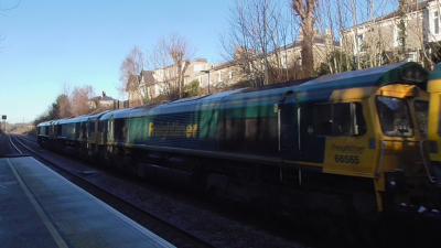66565 at Keynsham. &copy; JM-Freightliner