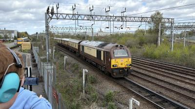67024 at Crewe. &copy; Luivery