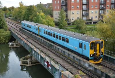 153385,153384 at Bedford St Johns G.L. &copy; AJax