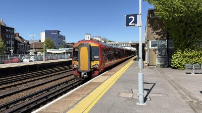 387217 at Eastleigh. &copy; Luivery