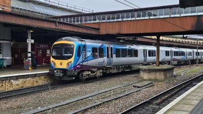 photo of 185113 at York