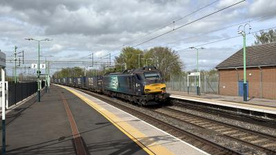 88008 at Wolverton. &copy; Luivery