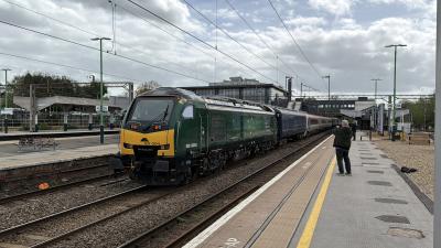 93004 at Northampton. &copy; Luivery